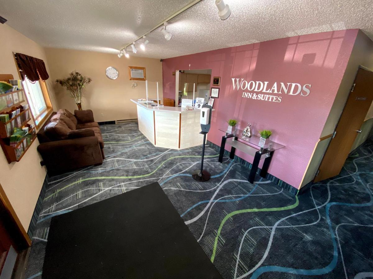 Woodland Inn & Suites Medford ภายนอก รูปภาพ