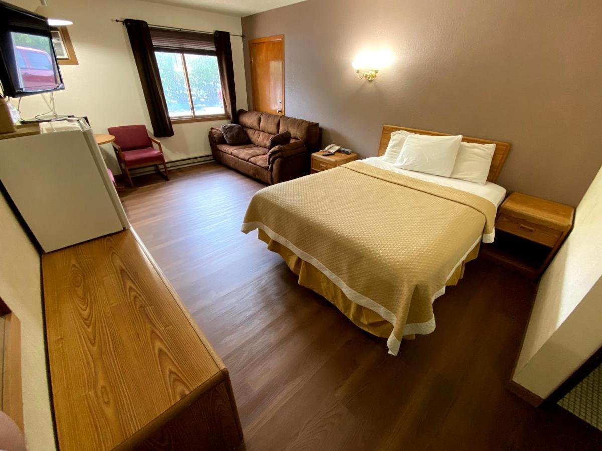 Woodland Inn & Suites Medford ภายนอก รูปภาพ