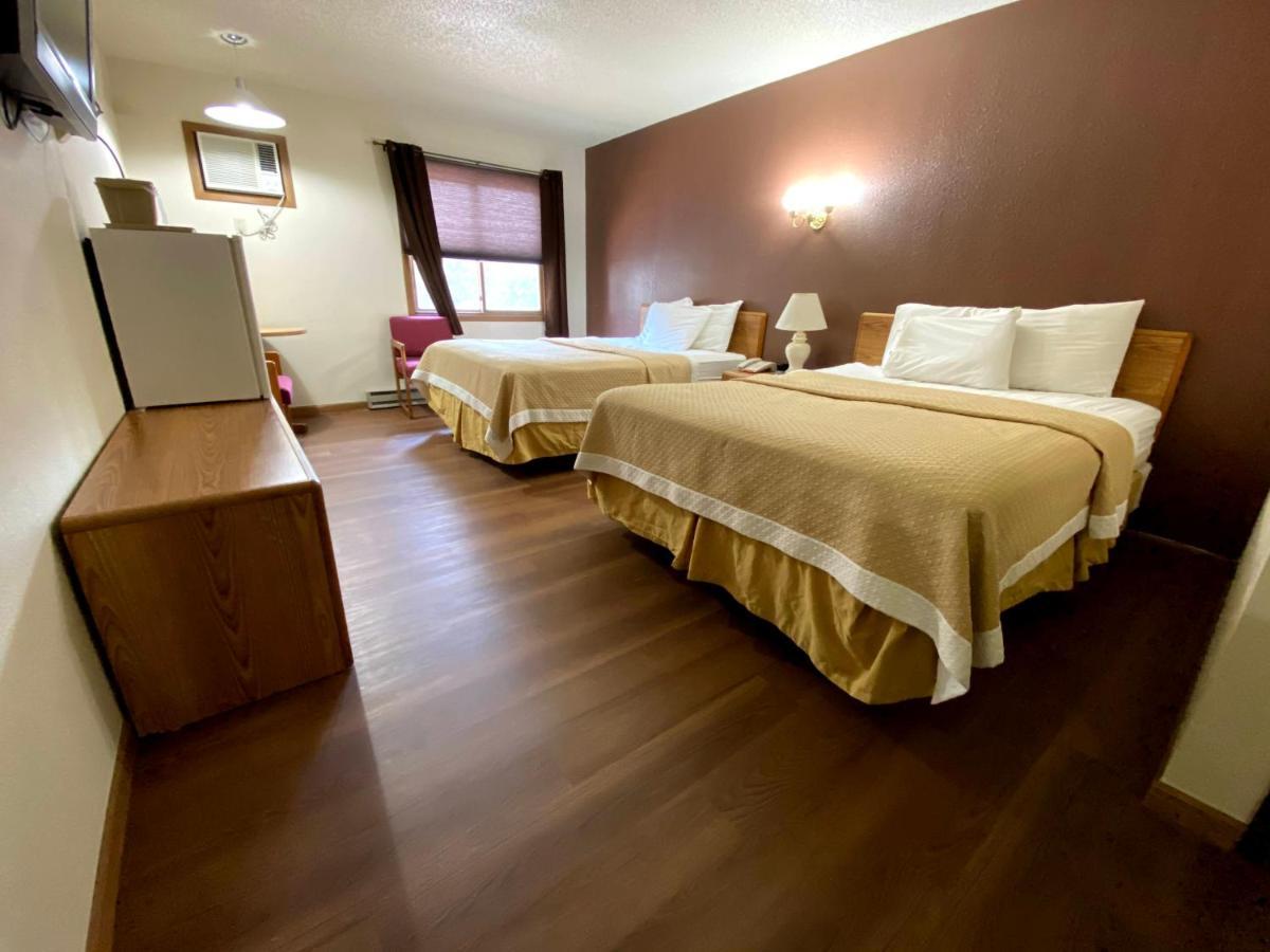 Woodland Inn & Suites Medford ภายนอก รูปภาพ