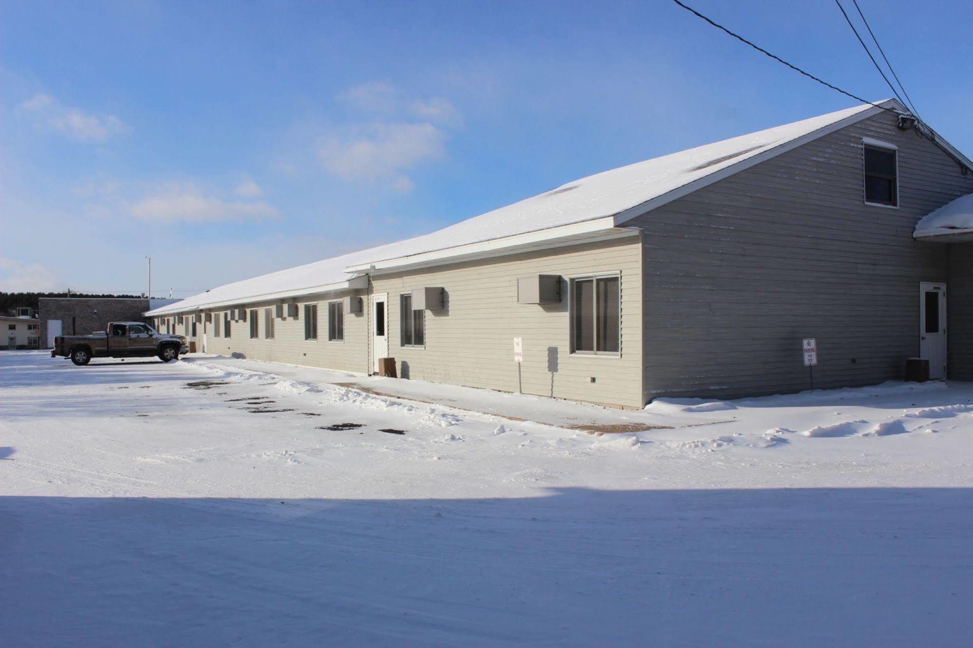 Woodland Inn & Suites Medford ภายนอก รูปภาพ