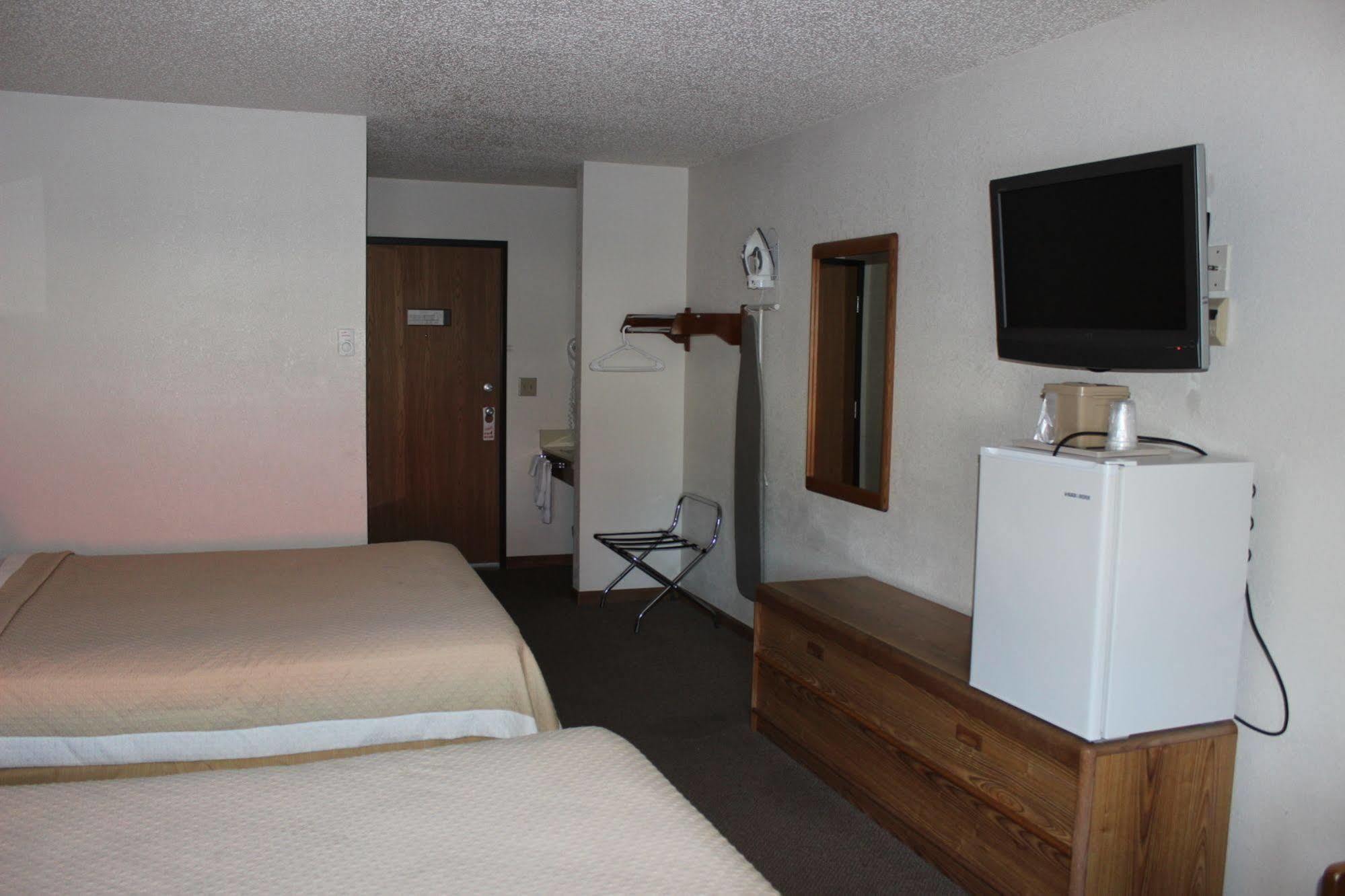 Woodland Inn & Suites Medford ภายนอก รูปภาพ