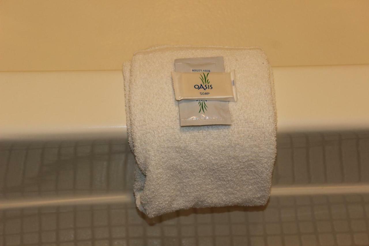 Woodland Inn & Suites Medford ภายนอก รูปภาพ
